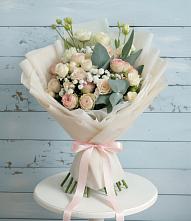 Букет цветов из:  Розы и Лизиантусы в Копанище