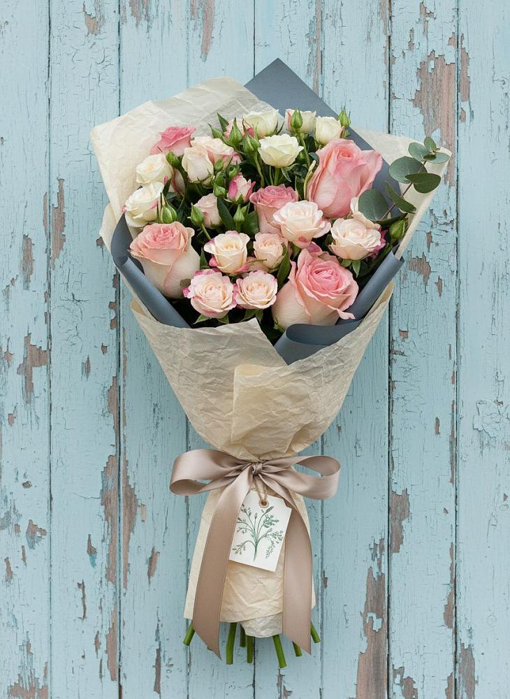 Букет цветов из: Розы в Копанище