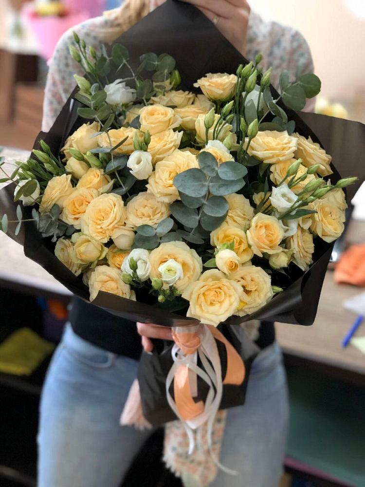 Букет цветов из: Розы и Лизиантусы в Копанище