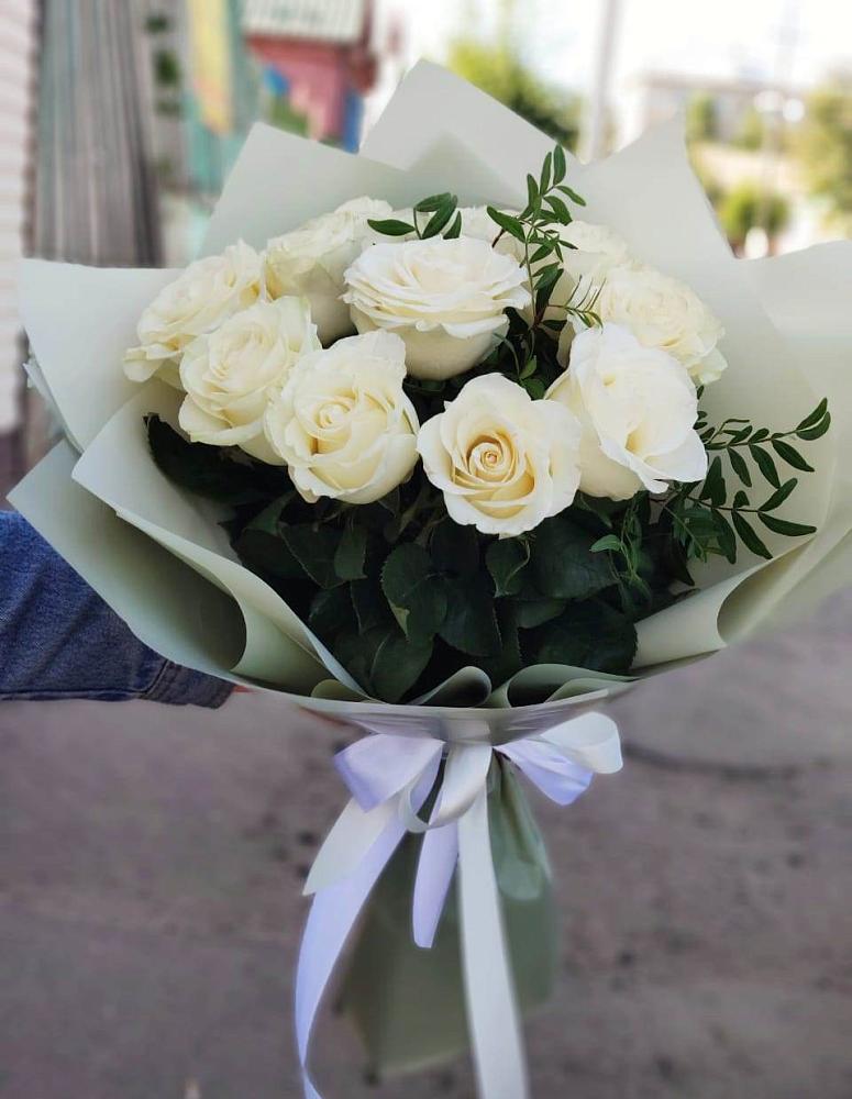 Букет Белые розы Проуд в Копанище