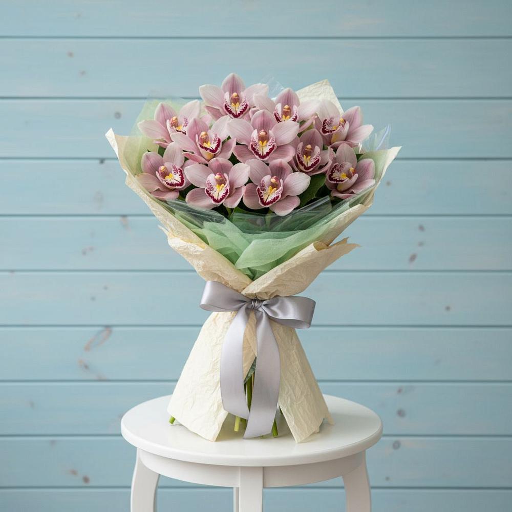 Букет цветов из: Орхидеи и Розы в Копанище