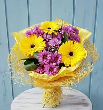 Букет цветов из:  Хризантемы и Герберы в Копанище