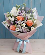 Букет цветов из:  Лизиантусы, Розы, Альстромерии и Гипсофила #REPLACE_PRED# Копанище