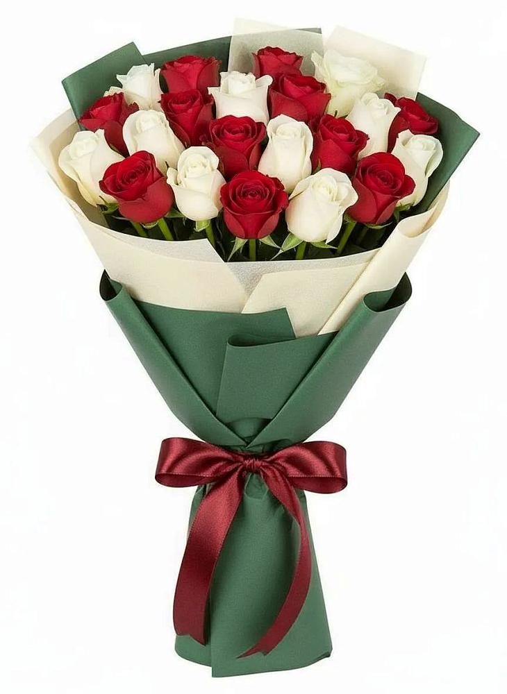 Букет Микс из красных и белых роз в Копанище