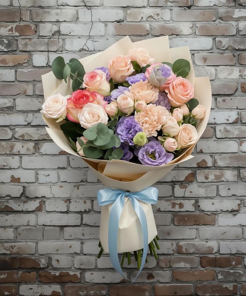 Букет цветов из: Розы, Лизиантусы и Гвоздики в Копанище