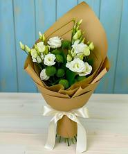 Букет цветов из:  Хризантемы и Лизиантусы в Копанище