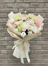 Букет цветов из:  Гвоздики, Розы, Лизиантусы и Хризантемы #REPLACE_PRED# Копанище