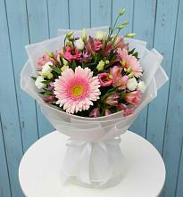 Букет цветов из:  Герберы, Альстромерии и Лизиантусы #REPLACE_PRED# Копанище