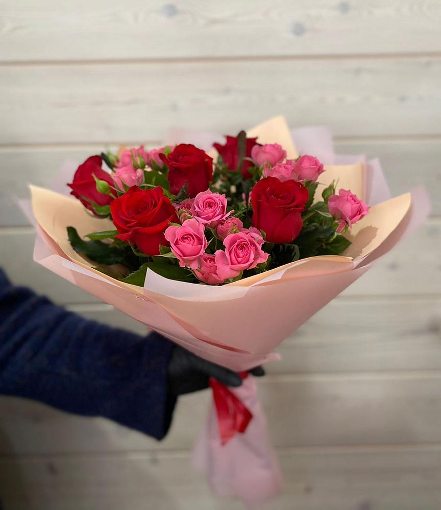 Букет цветов из: Розы в Копанище