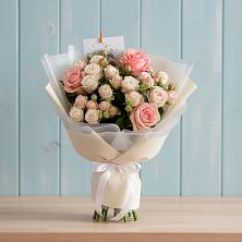 Букет цветов из:  Розы в Копанище