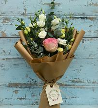 Букет цветов из:  Розы и Лизиантусы в Копанище