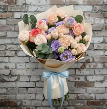 Букет цветов из:  Розы, Лизиантусы и Гвоздики #REPLACE_PRED# Копанище