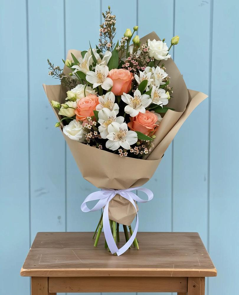 Букет цветов из: Альстромерии, Лизиантусы, Розы и Хризантемы в Копанище