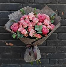 Букет цветов из:  Розы в Копанище